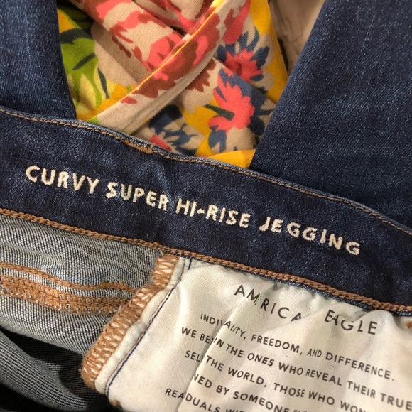 American Eagle Dark Wash Curvy Hi Rise Jegging Jeans - Picture 7 of 7